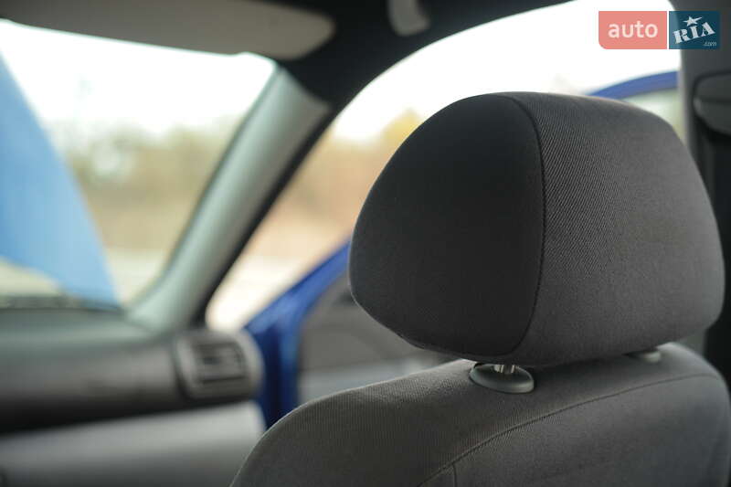 Хетчбек SEAT Leon 2000 в Ірпені