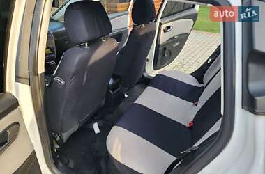 Хэтчбек SEAT Leon 2011 в 