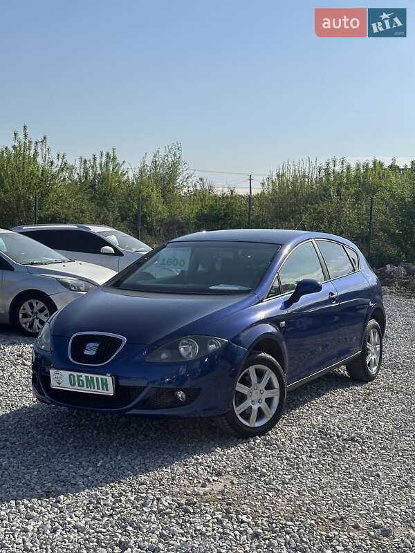 Хэтчбек SEAT Leon 2006 в 