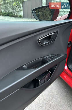 Хэтчбек SEAT Leon 2014 в 