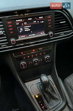 Хэтчбек SEAT Leon 2014 в 