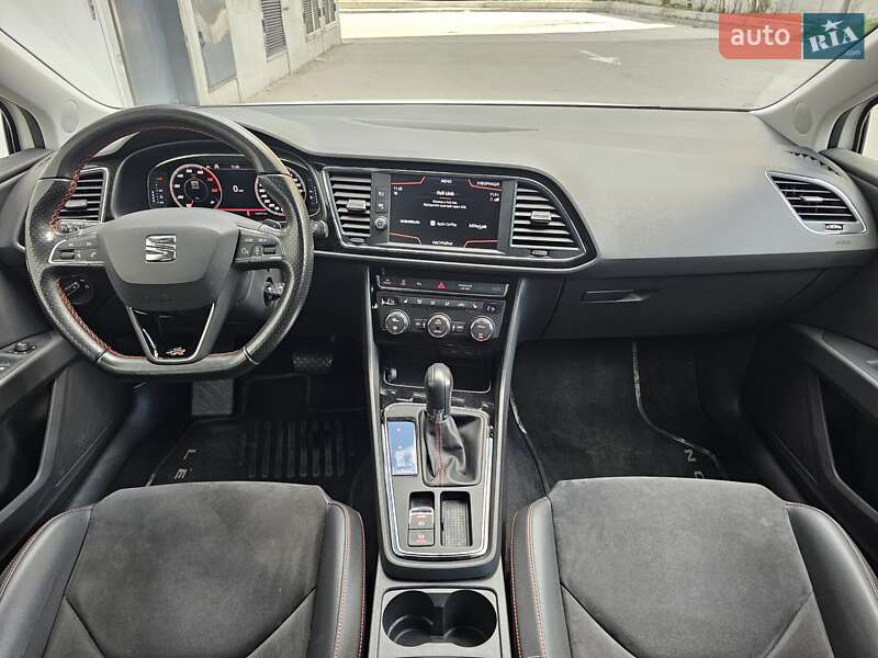 Хэтчбек SEAT Leon 2018 в Киеве