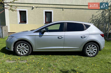 Хэтчбек SEAT Leon 2013 в 