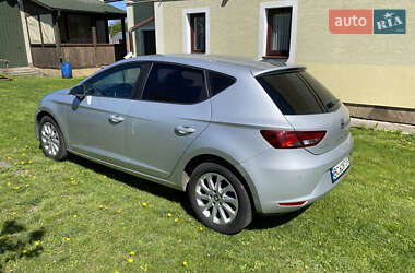 Хэтчбек SEAT Leon 2013 в 