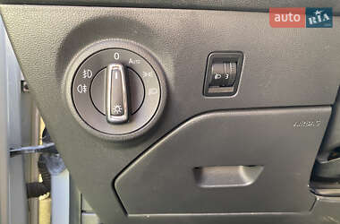 Хэтчбек SEAT Leon 2013 в 