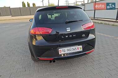 Хэтчбек SEAT Leon 2009 в 