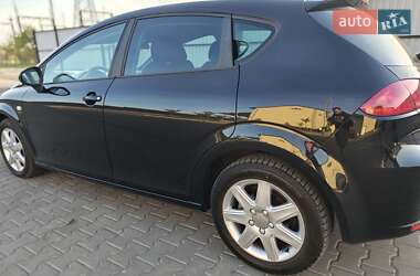 Хэтчбек SEAT Leon 2009 в 