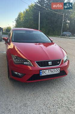 Хэтчбек SEAT Leon 2015 в Львове