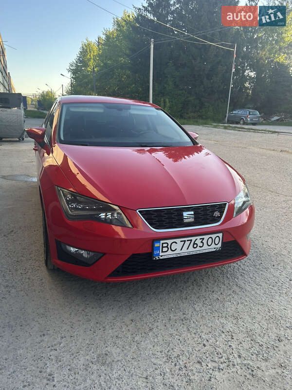 Хетчбек SEAT Leon 2015 в 