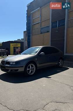 Хэтчбек SEAT Leon 2003 в Харькове