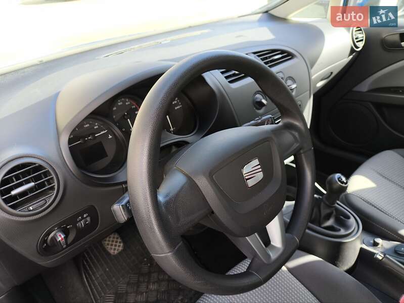 Хетчбек SEAT Leon 2011 в Києві