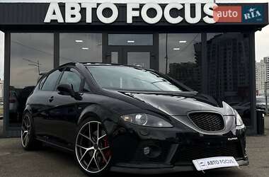 Хэтчбек SEAT Leon 2007 в Киеве