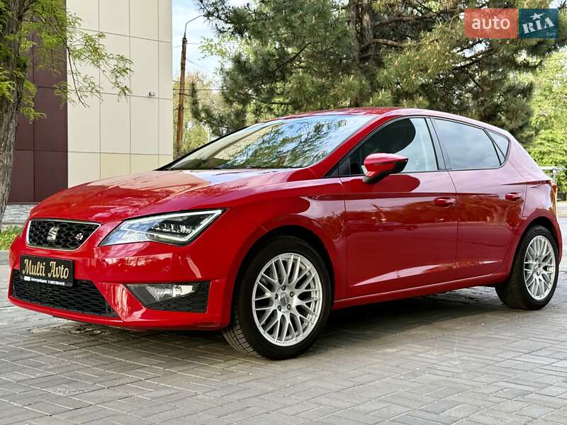 Хетчбек SEAT Leon 2013 в Дніпрі