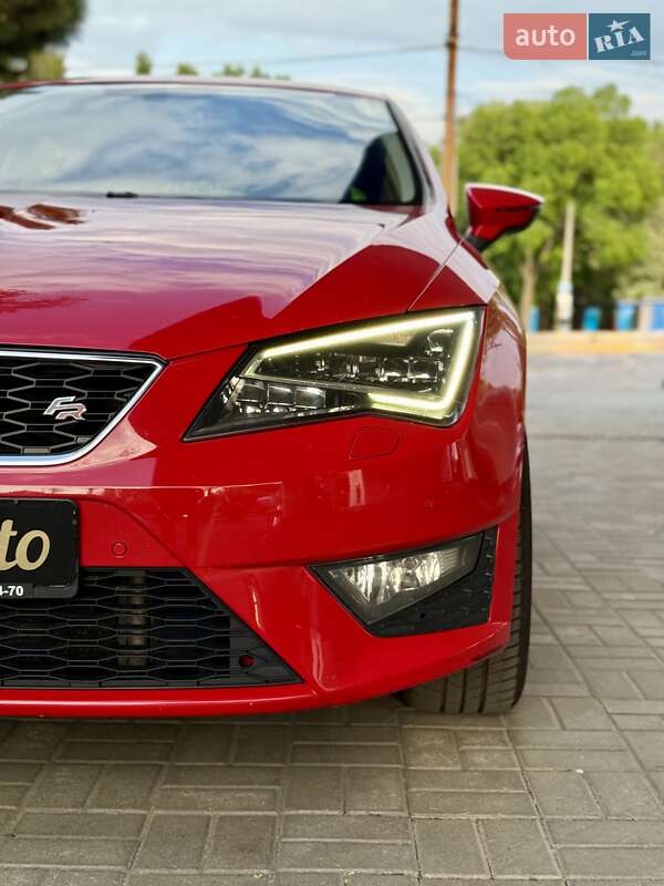 Хетчбек SEAT Leon 2013 в Дніпрі