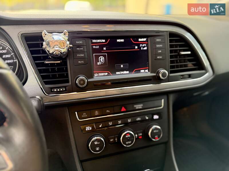 Хетчбек SEAT Leon 2013 в Дніпрі