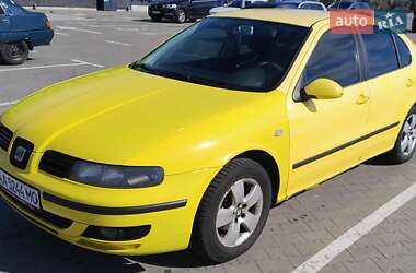 Хэтчбек SEAT Leon 2003 в Киеве