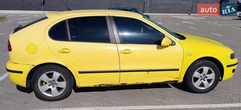 Хэтчбек SEAT Leon 2003 в Киеве