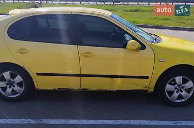 Хэтчбек SEAT Leon 2003 в Киеве