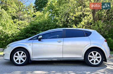 Хэтчбек SEAT Leon 2005 в 