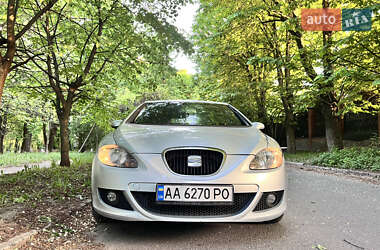 Хэтчбек SEAT Leon 2005 в 