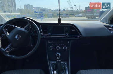 Хэтчбек SEAT Leon 2013 в 