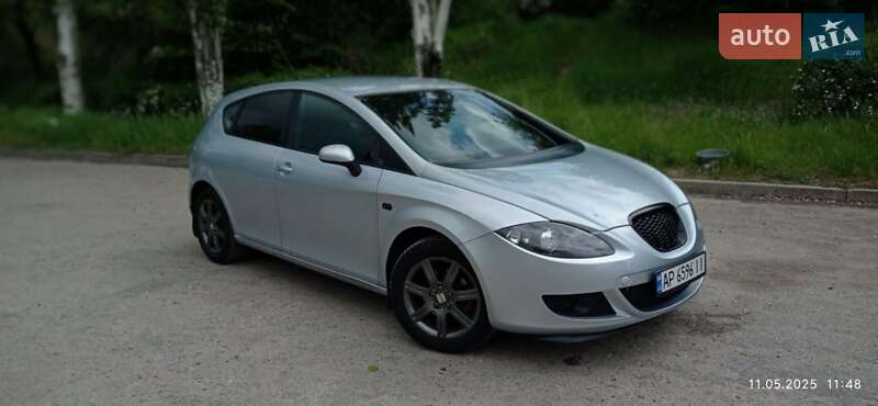 Хэтчбек SEAT Leon 2007 в 