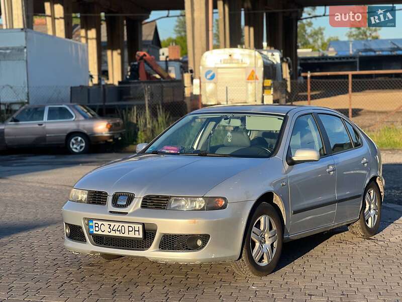 Хэтчбек SEAT Leon 2001 в Львове