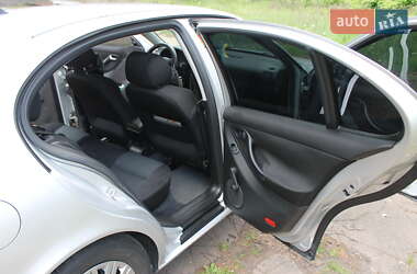 Хэтчбек SEAT Leon 2001 в 