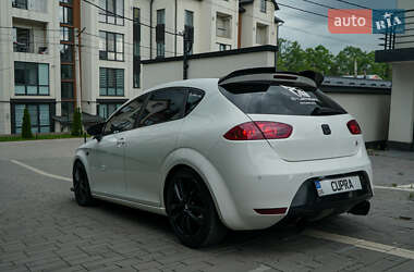 Хетчбек SEAT Leon 2010 в 