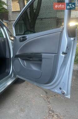 Хэтчбек SEAT Leon 2006 в 