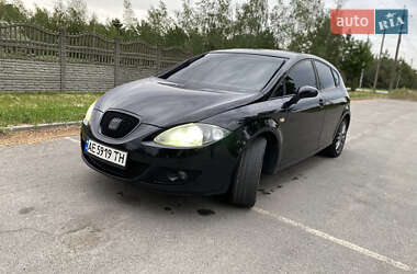 Хэтчбек SEAT Leon 2005 в 