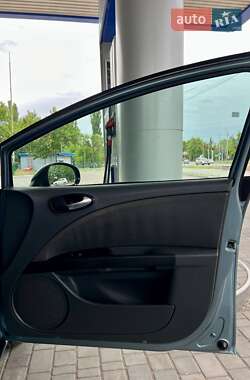Хэтчбек SEAT Leon 2007 в 