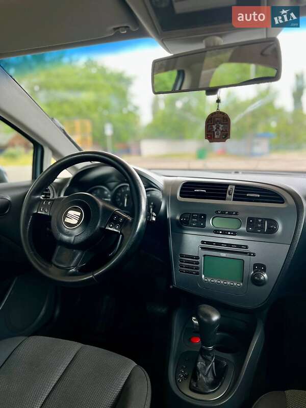 Хэтчбек SEAT Leon 2007 в Николаеве