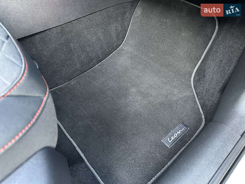 Универсал SEAT Leon 2021 в Луцке