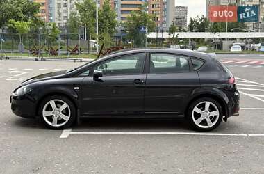 Хетчбек SEAT Leon 2006 в 