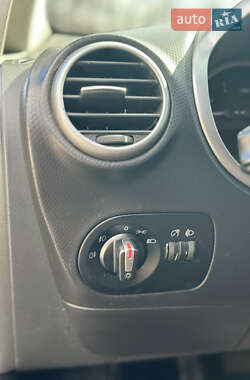Хэтчбек SEAT Leon 2009 в 