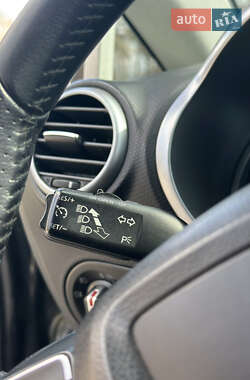 Хэтчбек SEAT Leon 2009 в 