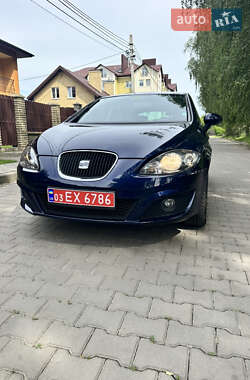 Хэтчбек SEAT Leon 2009 в Луцке