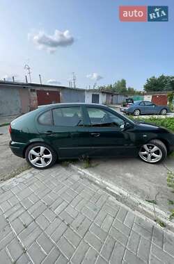 Хэтчбек SEAT Leon 2002 в 