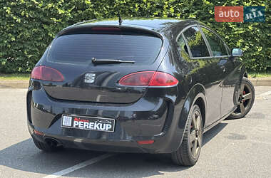Хэтчбек SEAT Leon 2006 в 