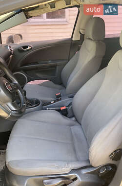 Хэтчбек SEAT Leon 2005 в 