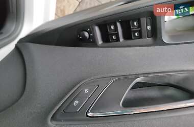 Хэтчбек SEAT Leon 2013 в 