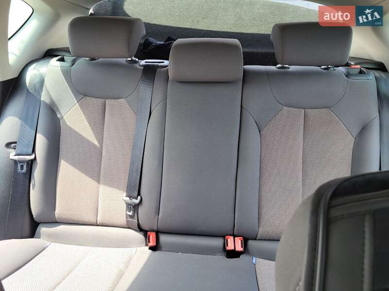 Хэтчбек SEAT Leon 2010 в Киеве
