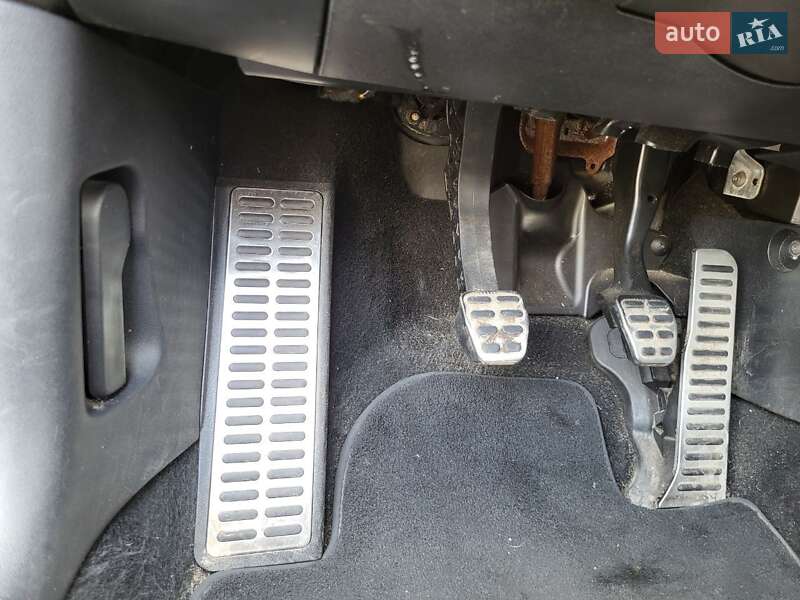 Хэтчбек SEAT Leon 2010 в Киеве