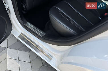 Хэтчбек SEAT Leon 2012 в 
