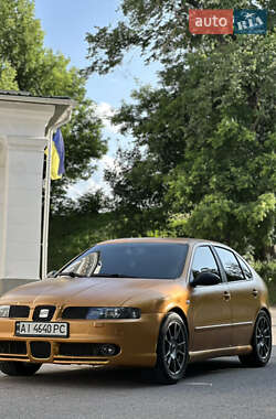 Хэтчбек SEAT Leon 2004 в Белой Церкви