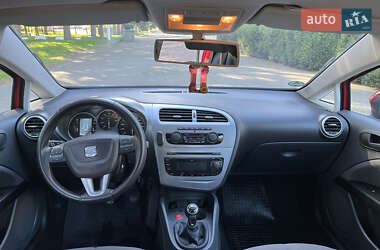 Хэтчбек SEAT Leon 2009 в 