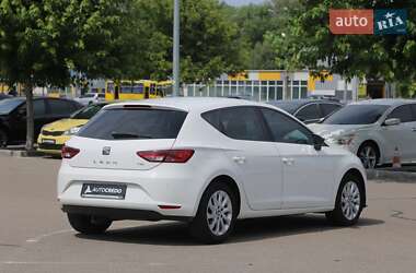 Хэтчбек SEAT Leon 2015 в 