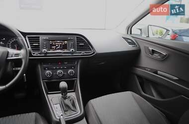 Хэтчбек SEAT Leon 2015 в 