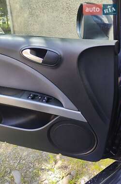 Хэтчбек SEAT Leon 2010 в 